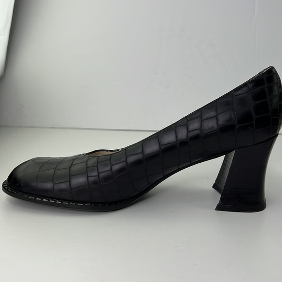 Delman Chunky Heel Leather Pumps Shoes - Picture 4 of 11